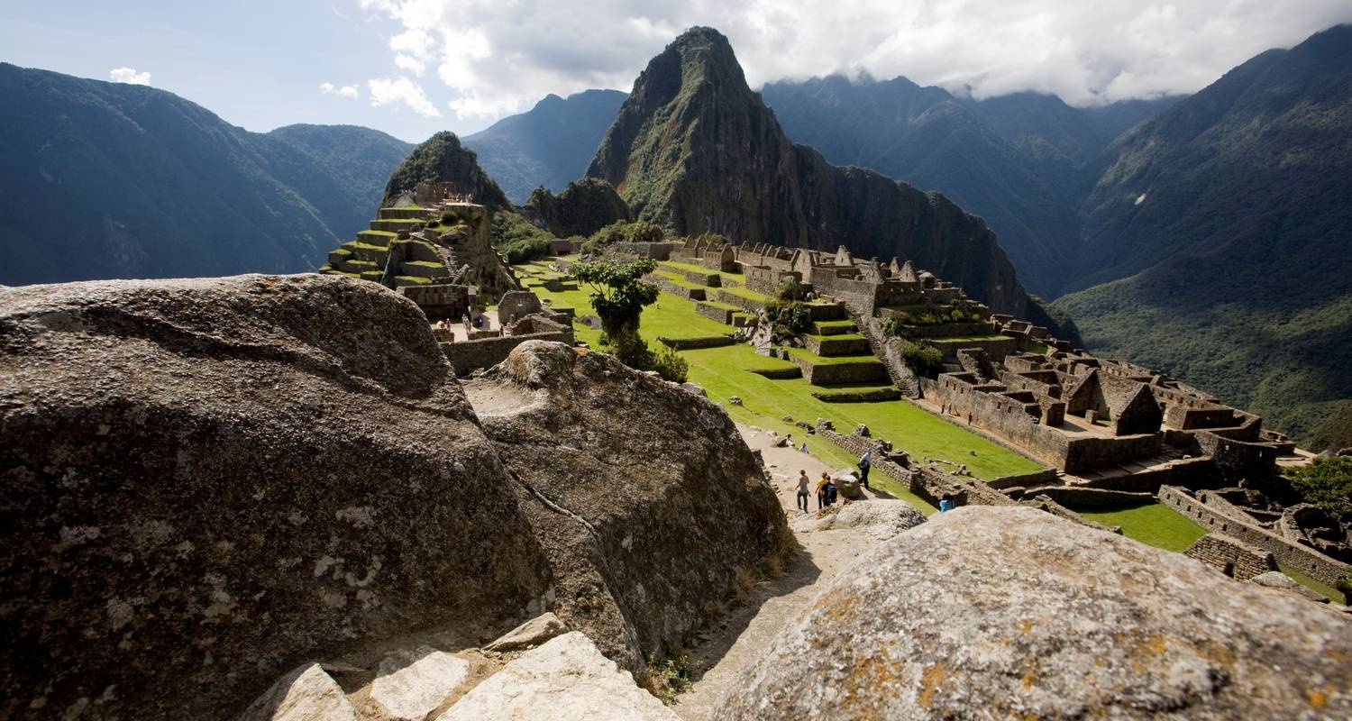 Machu Picchu Day Trip from Cusco Train The Voyager Bimodal – Circuit 3 - VIAJES PACIFICO