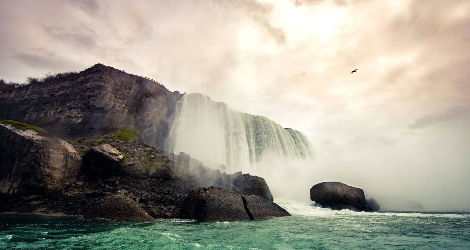 Toronto to Vancouver Tours