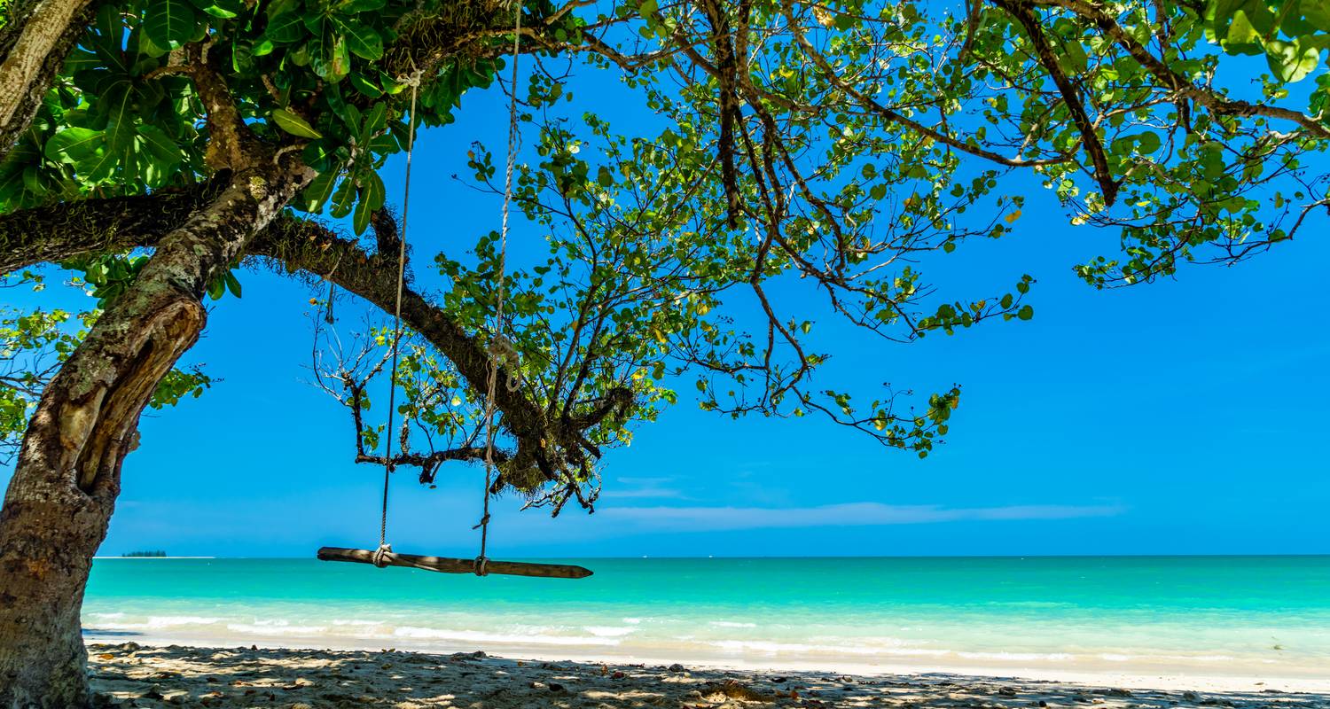 Explorez la Thaïlande : Beach More & Worry Less (from Parc national de Khao Lak-Lam Ru to Phuket) - journaway