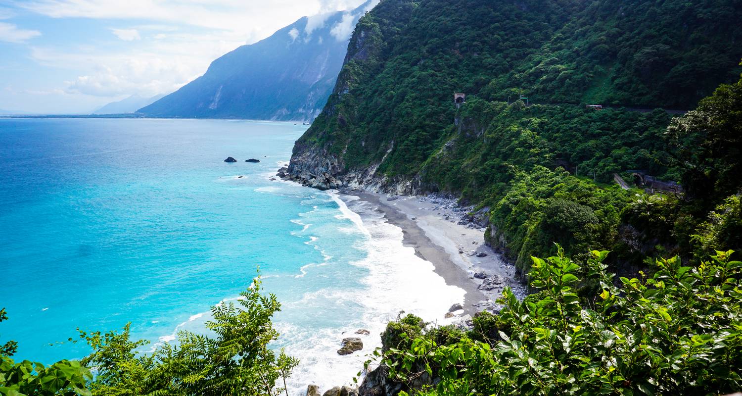 Taiwan Bucketlist: Railway Rides & Hidden Gems - journaway