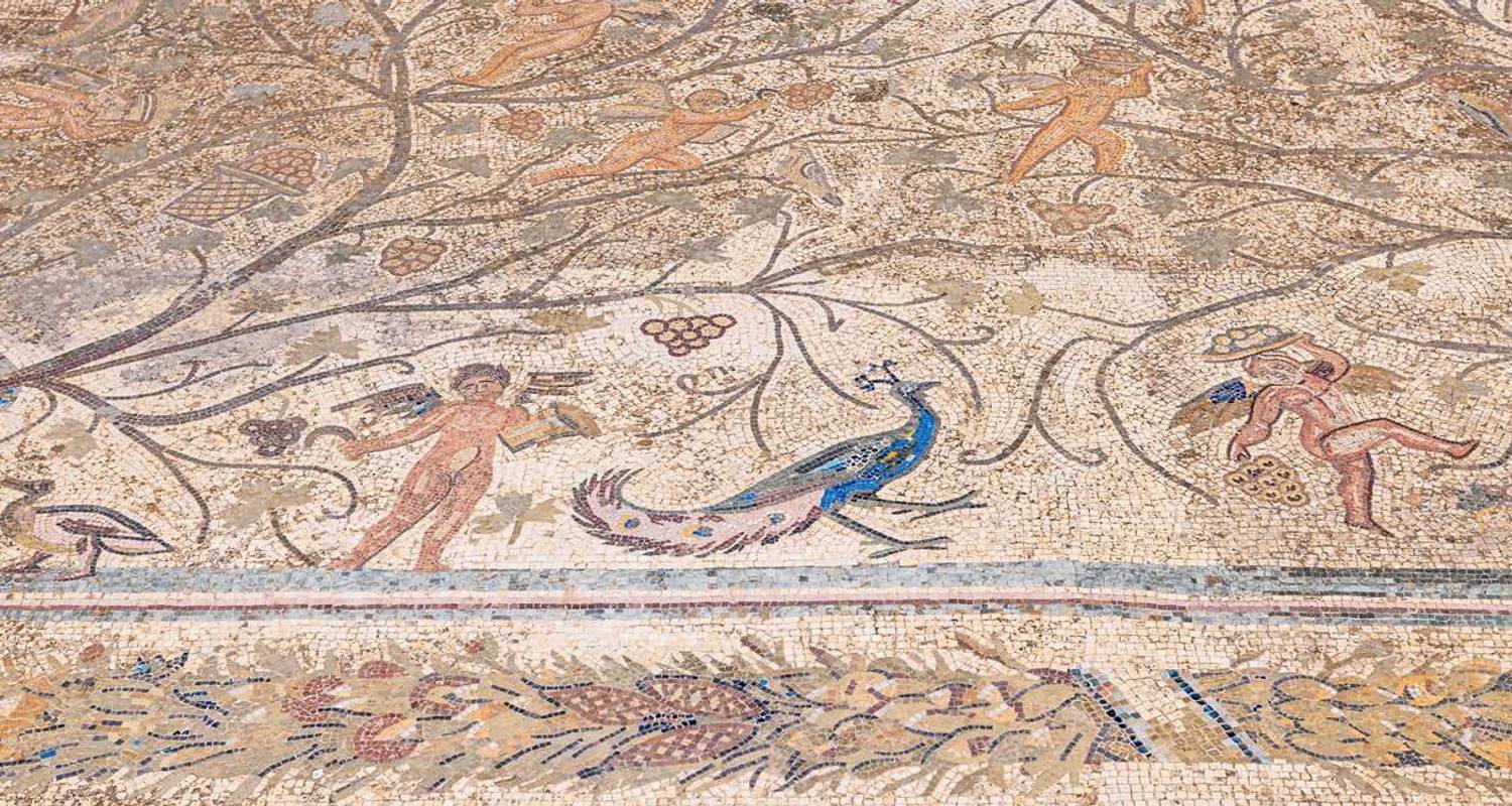 La côte tunisienne et l'ancienne Carthage en été - Explore!