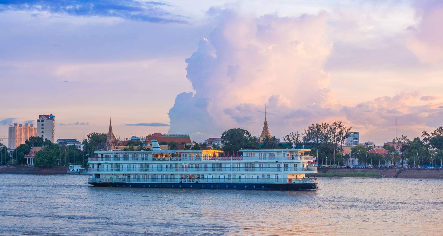7-Night Christmas Cruise on the Mekong Navigator: Vietnam & Cambodia - Lotus Cruises