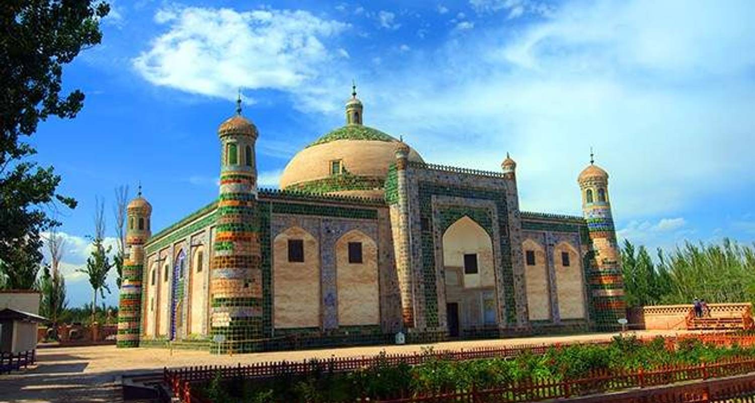 Silk Road Explorer - Wendy Wu Tours