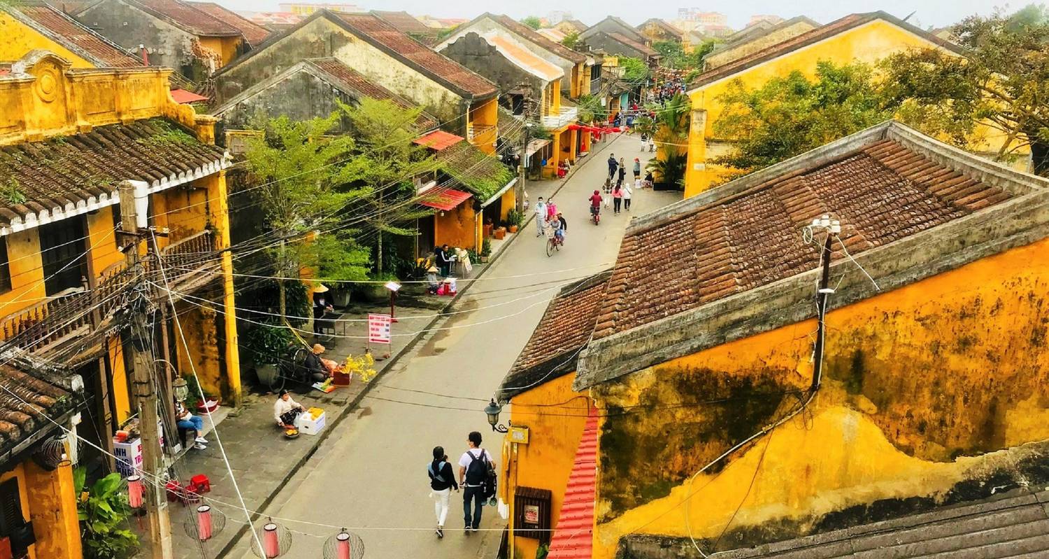 Vietnam Middle Adventure 4 jours 3 nuits Exploring Da Nang- Mikazuki Water Park- Cu Lao Cham Island- Hoi An River - Go Asia Travel