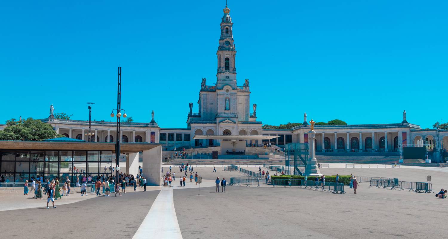 Best of Lisbon with Sintra, Nazaré, Fátima and Évora - 5 Days - Click Tours