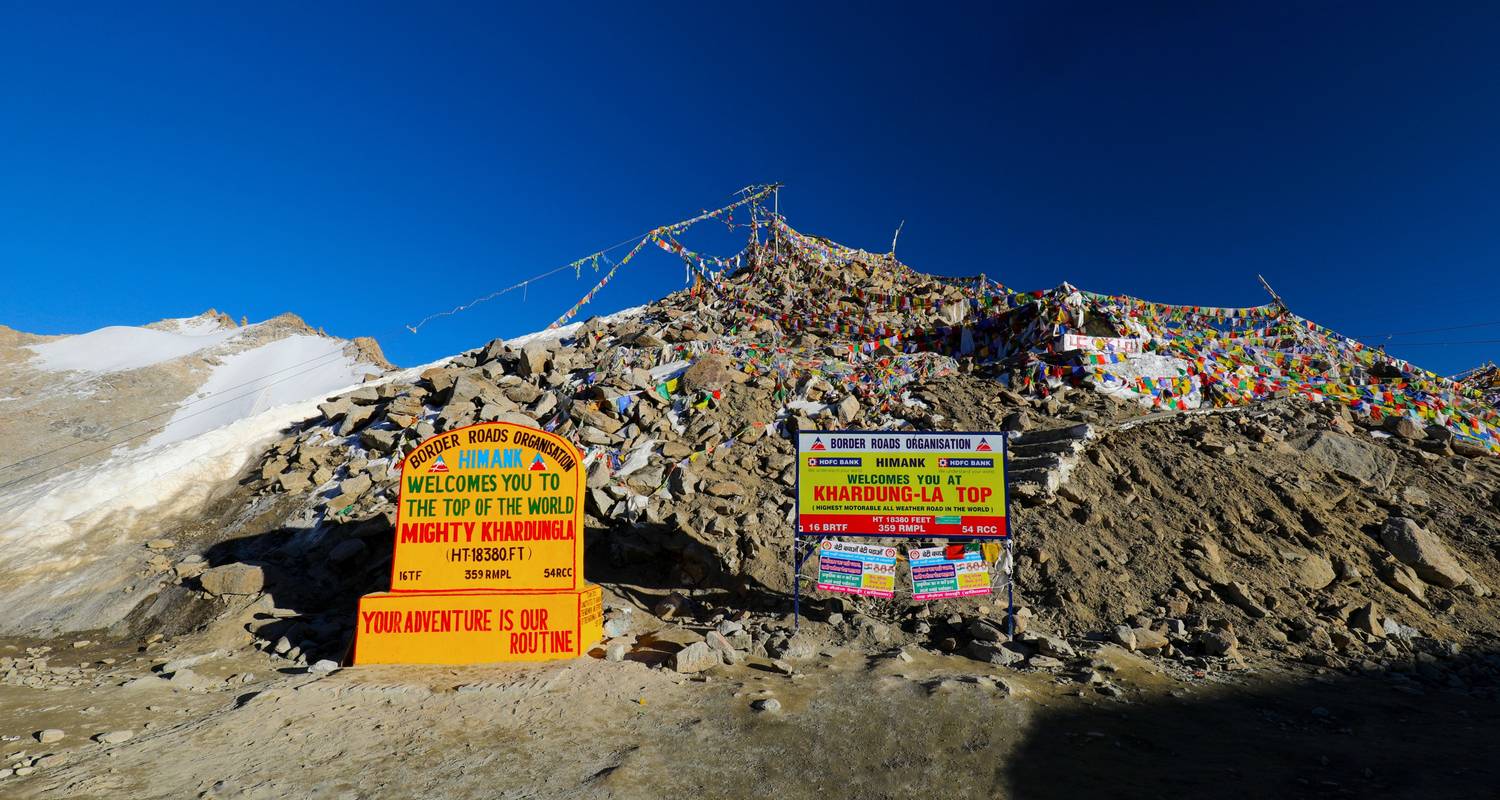 Expedición al Paso de Khardungla: Una excursión de un día a gran altitud desde Leh - Agora Voyages OPC Pvt Ltd