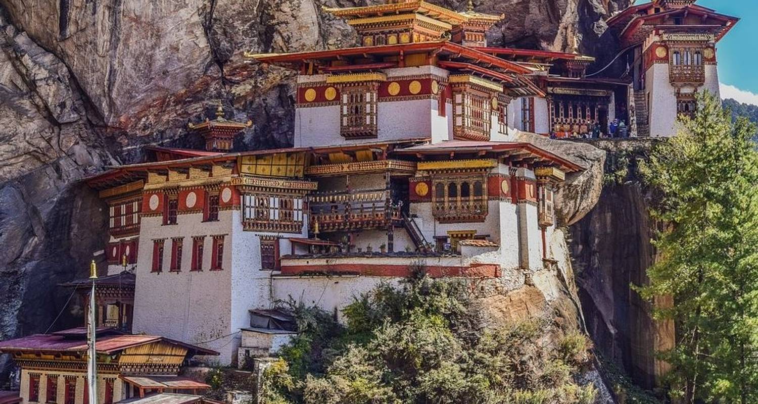 Essence of Bhutan - World Expeditions