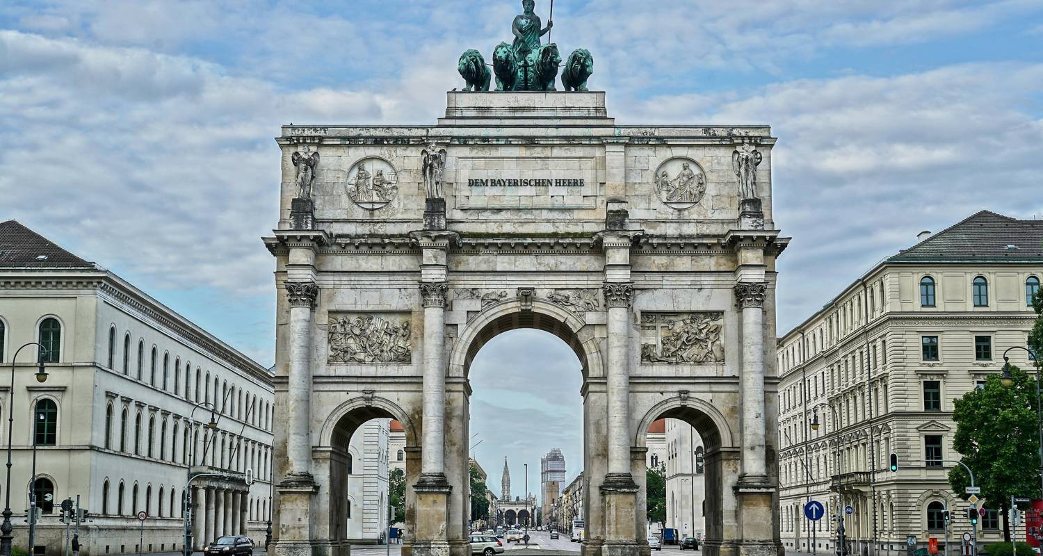 7 Dagen München, Wenen & Praag met de trein: Kastelen, cultuur en mooie uitstapjes - East Gate Tours LTD