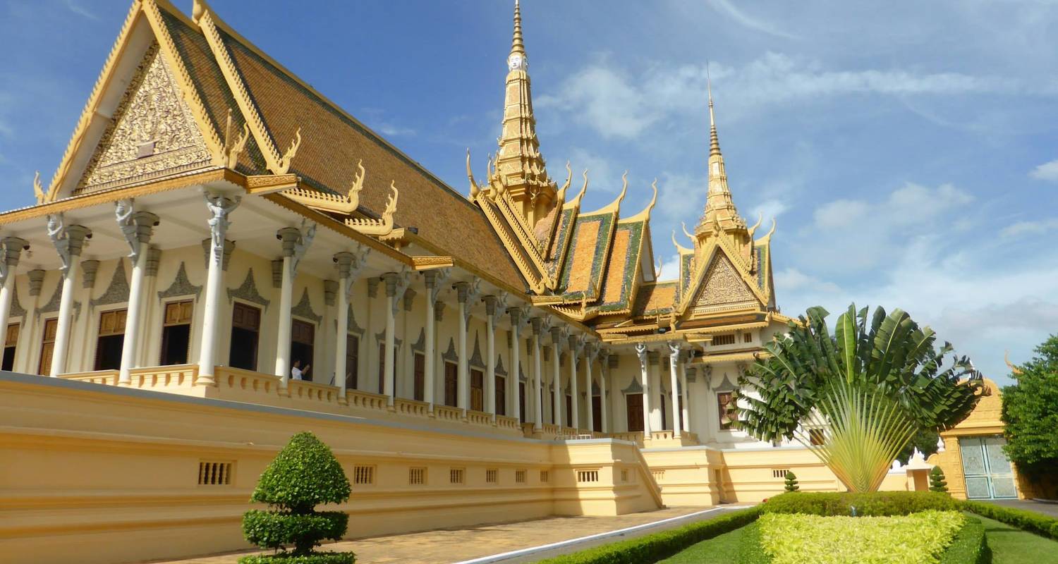 Highlights of Cambodia including Angkor Wat and Battambang - Solo Travellers Group Holidays