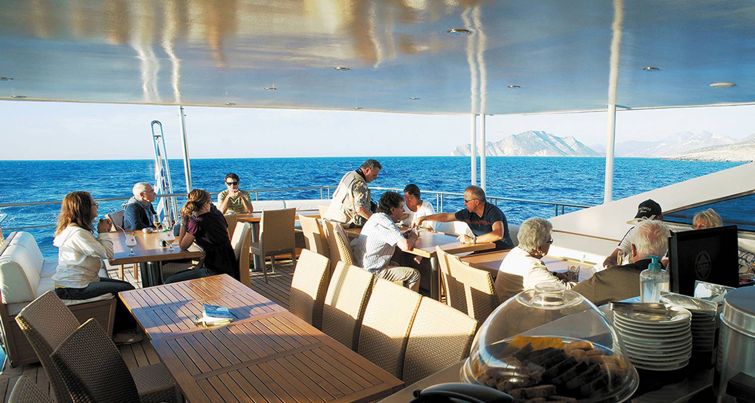 Cruising Spain, Portugal & Morocco: Malaga to Lisbon (M/Y Harmony V) - Intrepid Travel