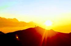 Luxury Ghorepani Poon Hill Trek Tour