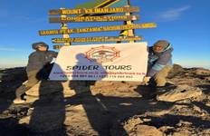 Circuit Ascension du Kilimandjaro par la route de Lemosho 10 jours - tous les hébergements et transports sont inclus