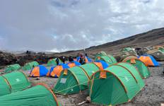 Circuit Ascension du Kilimandjaro par la route de Lemosho 10 jours*Tous les hébergements et transferts aéroport compris*