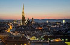 Circuito De Viena a Atenas / Corfú; Semi - Tour Privado con Guía y Coche Dedicados