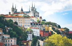 Alle wichtigen Sehenswürdigkeiten an der Rhône zwischen Lyon, der Provence und der Camargue mit einem Abendessen im Restaurant Abbaye de Collonges von Paul Bocuse (Kreuzfahrt von Hafen zu Hafen) (einschließlich Vienne) Reise