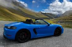 Circuit Circuit en voiture à travers les cols des Alpes suisses et le Stelvio (Italie) : Guidé par GPS