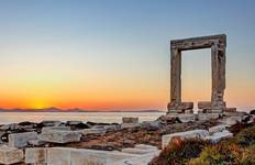 Circuit Sélection d'îles grecques avec croisière au coucher du soleil à Santorin - Standard