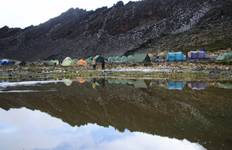 Circuito 7 Días de Escalada al Kilimanjaro por la Ruta Machame más 2 Días de Safari (todo el alojamiento y el transporte están incluidos)