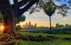 Best of Siem Reap: 2-Day Private Tour of Angkor Temples & Floating Village