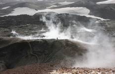 6-Day Laugavegur & Fimmvörðuháls in Huts Tour
