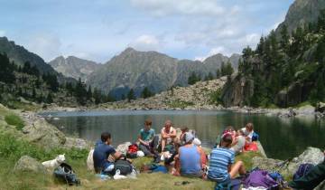 Aventura familiar multiactividad en los Pirineos