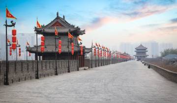 Highlights of China - Hong Kong to Beijing