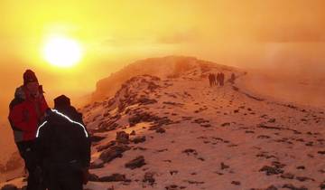 Ascension du Mont Kilimandjaro par la route Marangu 8 jours Tanzanie - tous les hébergements et transports sont inclus