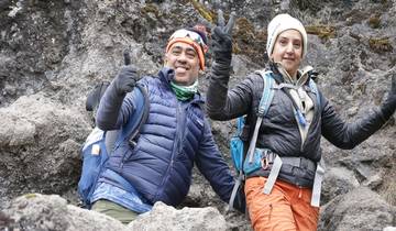 Ontdek onze beste 15-daagse all-inclusive Kilimanjaro-beklimming en safari in Tanzania met een deskundige lokale gids
