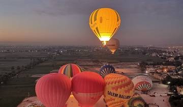 Incroyable excursion d\'une journée en montgolfière - Louxor Rive Ouest et Felucca Nile circuit