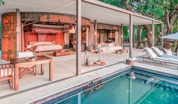 Time + Tide Jetset Safari