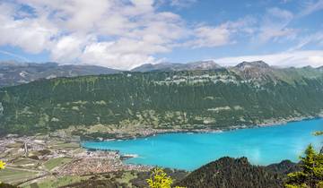 4 Days Self Guided in Interlaken: Peaks, Lakes & Paragliding Thrills
