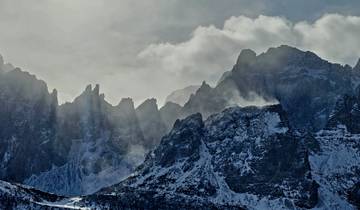 Randonnée hivernale dans les Dolomites de Sesto pour les célibataires et les personnes voyageant seules (7 jours)