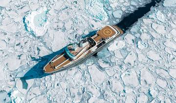 Svalbard Exclusif entre la banquise et le soleil de minuit