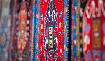 Entre ciudades-oasis y altas montañas: descubre Uzbekistán y Kirguistán (vuelo incluido)
