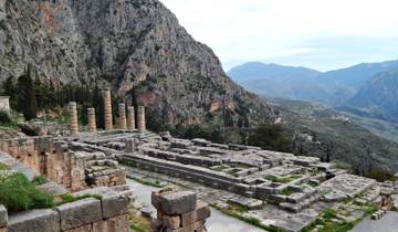 Small 9-day discovery tour Central Greece from Athens. Explore the main attractions. Incredible UNESCO sites, , as well as old towns, seaside cities, architecture, history, nature, and delicious cuisine. Tour