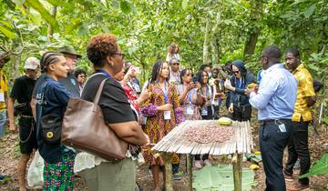Circuito VISITA A LOS JARDINES DE ABURI Y A LA GRANJA DE CACAO DE TETTEH QUARSHIE