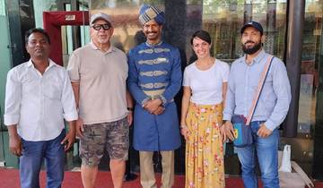 Visita privada al Taj Mahal y a Agra con recogida en el hotel, el aeropuerto y la estación de tren