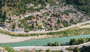 Albanien Roadtrip: Meer, Geschmack und Geschichten der Geschichte Rundreise