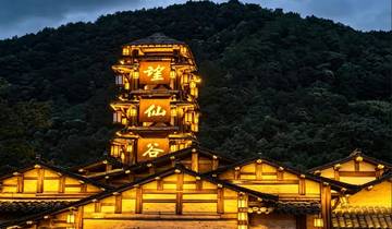Circuito 3 días desde Shanghái: explora el valle de Wangxian y disfruta del espectáculo nocturno clásico de Wunvzhou