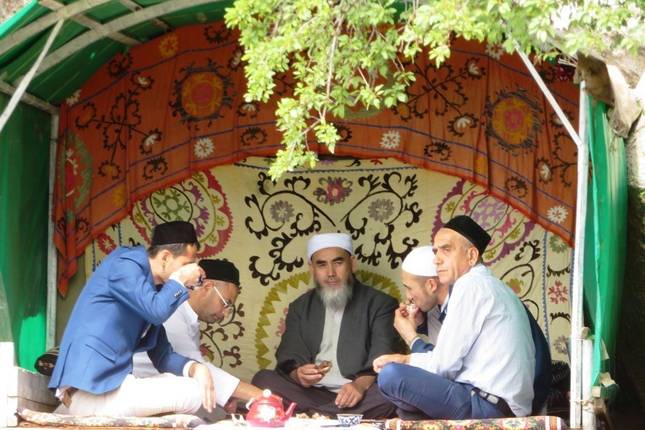 Excursión por pueblos y senderismo en Uzbekistán