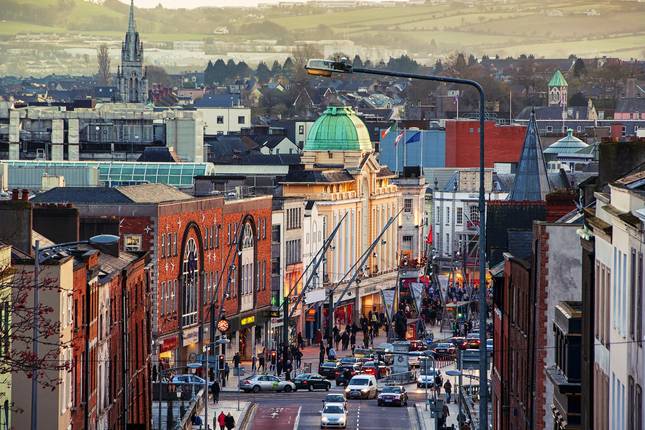 Scotland and Ireland with London (from Edinburgh to London, 37 destinations)