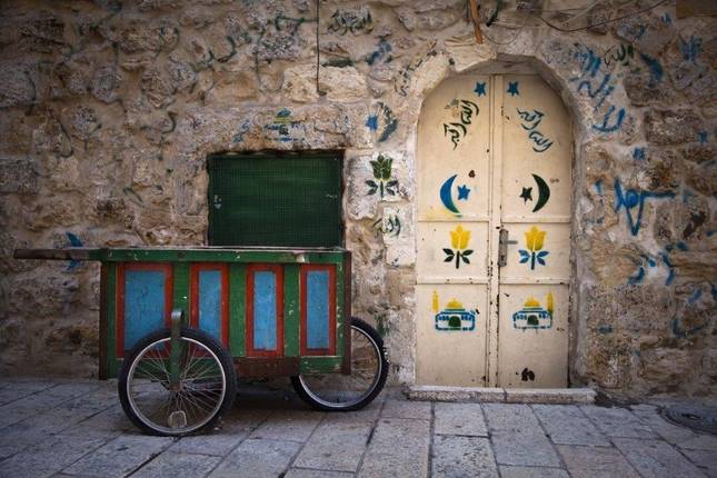 The Peace Route, Spanish-speaking guide (Wednesday)