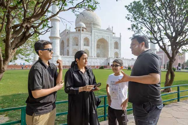 Golden Triangle Express: 2-Day Agra & Jaipur Tour from Delhi