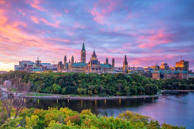 Ontario & French Canada with Ocean Train to Halifax
