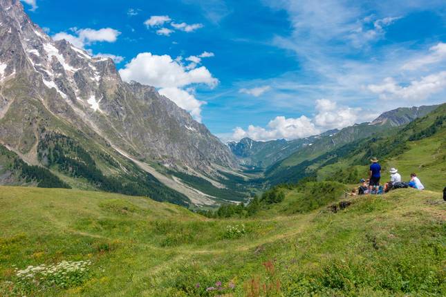 Walking Tour du Mont Blanc - Premium