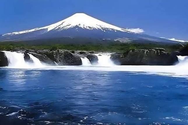 4 Days Puerto Varas Getaway: Nature, Lakes & Kalfu Charm