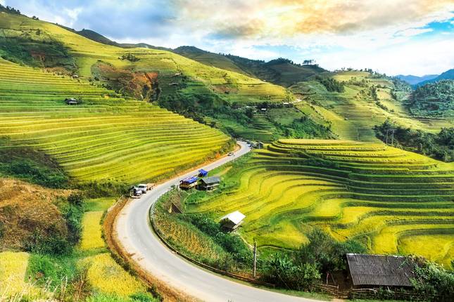 Unveiling Vietnam's Essence & Culture - A 19-Day Adventure