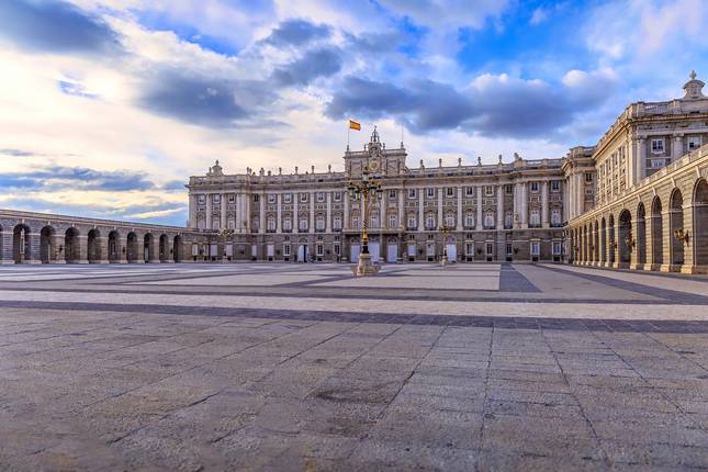Spain Portugal Highlights – Madrid Granada Seville Lisbon Porto