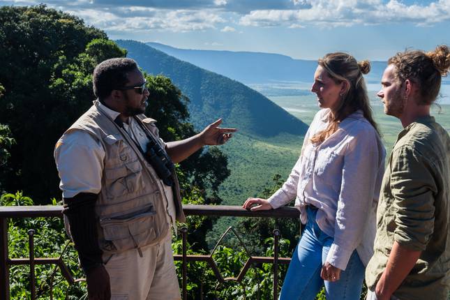 From Zanzibar: 5 Days Safari & Lake Retreat All-Inclusive North National Park Safari