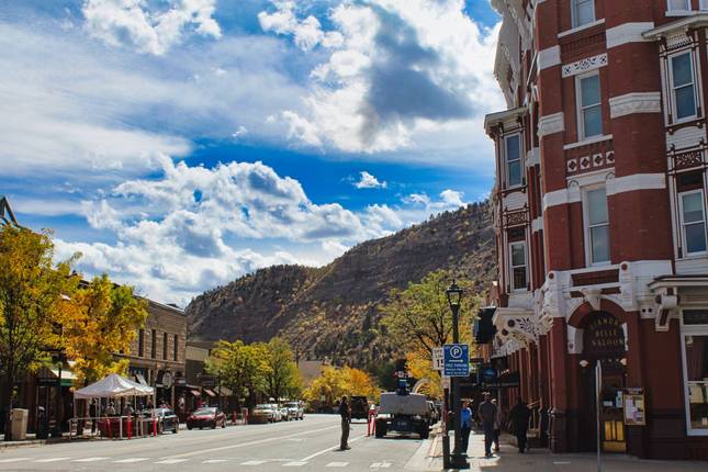 The Colorado Rockies featuring National Parks and Historic Trains (Denver, CO to Colorado Springs, CO) (2026)